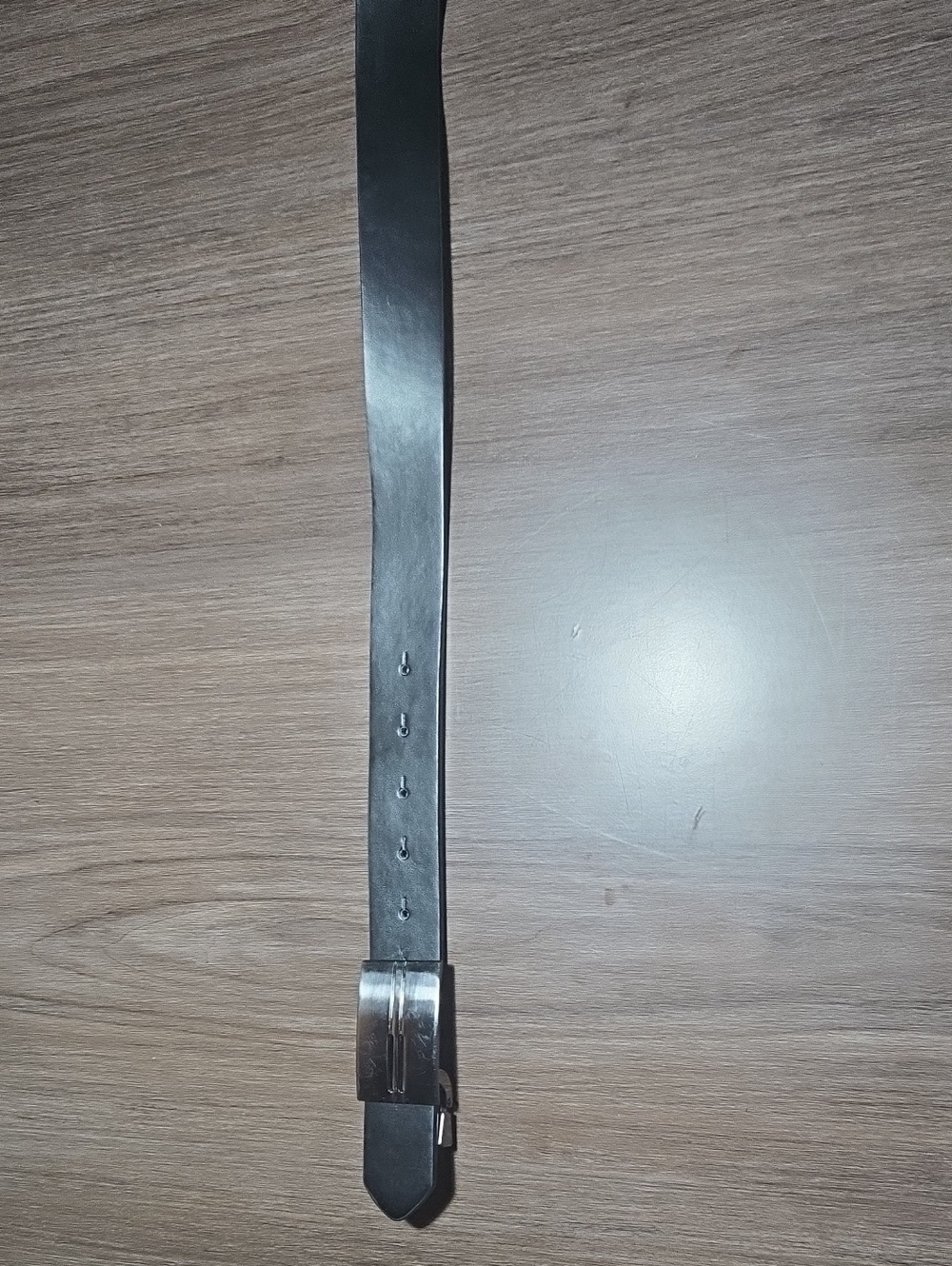 Source Unknown Black Men’s Leather Belt with Silver Buckle